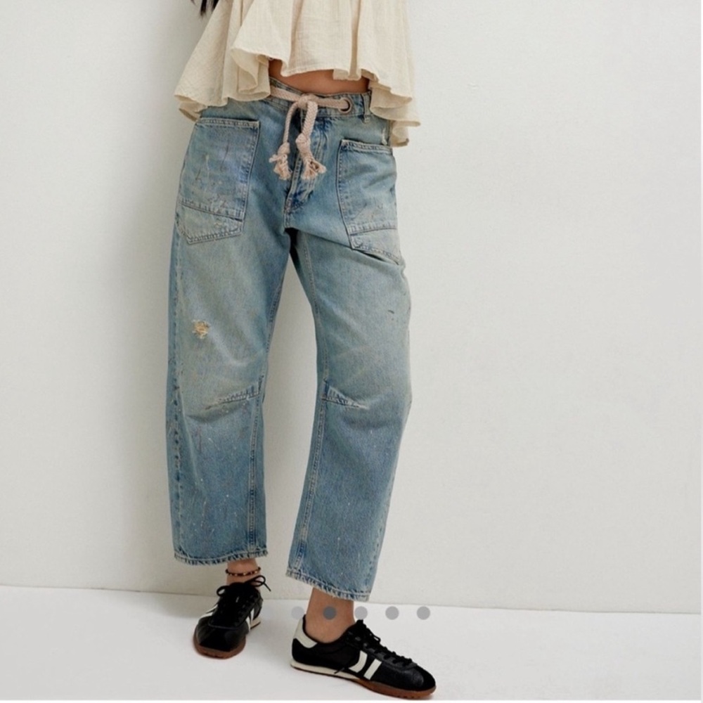 We The Free Blue Moxie Barrel Pull-On Jeans - Picture 2 of 13